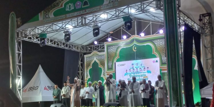 Pohuwato Bershalawat: Menghidupkan Semangat Keagamaan dan Silaturahmi