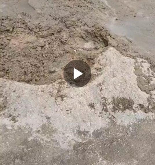 Diduga Tidak Sesuai RAB, Masyarakat Kritik Pekerjaan Lantai Jemuran