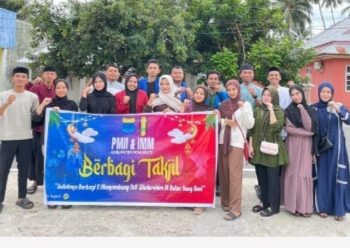 Di Patilanggio YR Team Bersama Cipayung Plus Pohuwato Berbagi Takjil